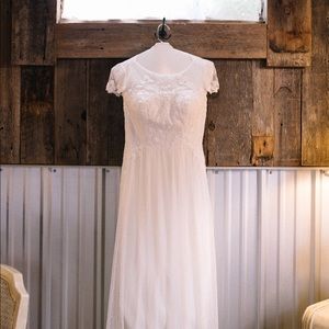 Cap sleeve wedding dress